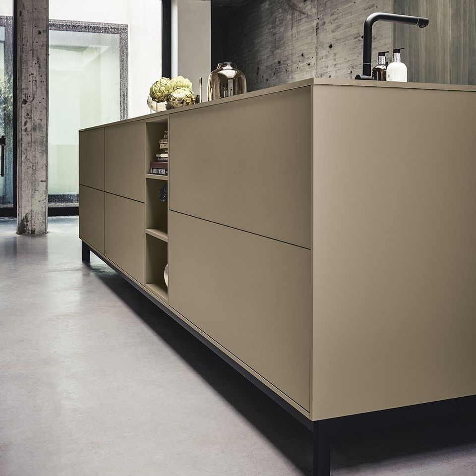 NX510 German Kitchen - Cooking Island